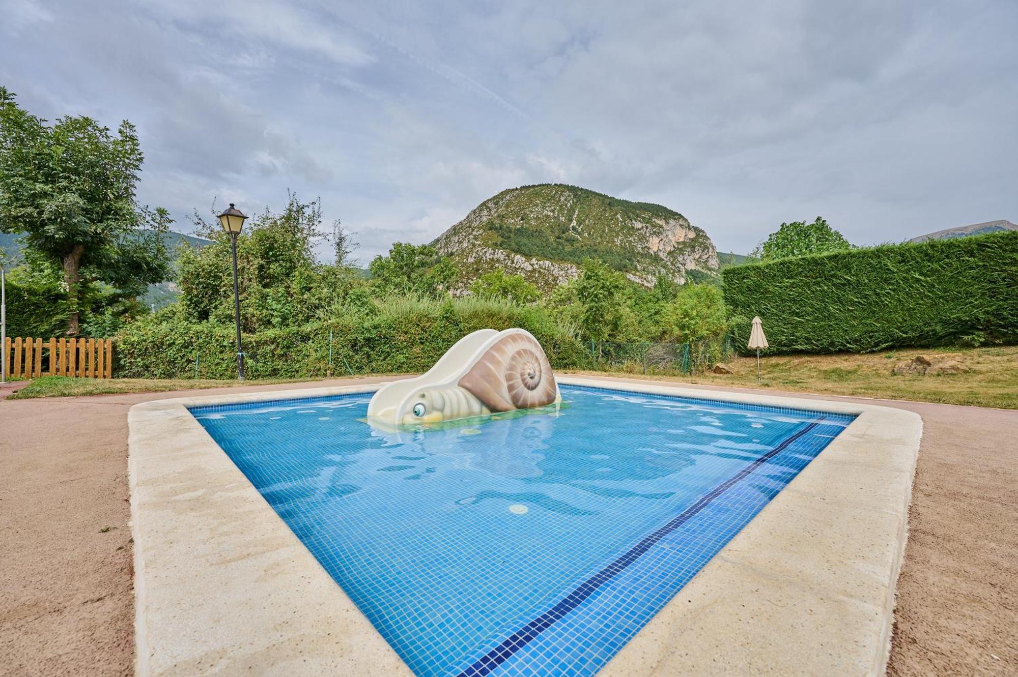 Camping Cadi Vacances & Spa Gósol Buitenkant foto
